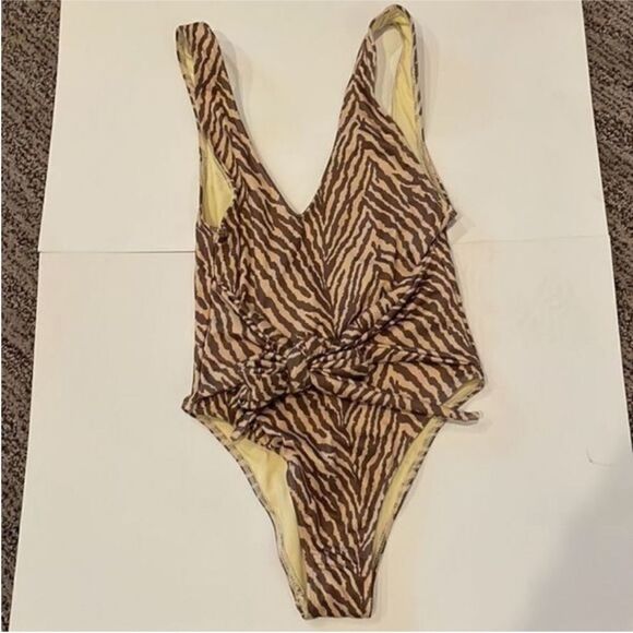 Anthropologie Charlie Holiday Effie Wrap Tie 1-Piece Zebra Stripe Swimsuit XS - Picture 4 of 7